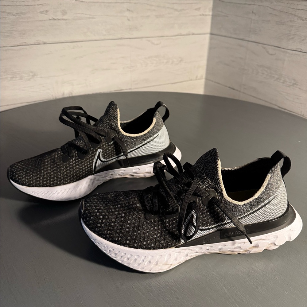 Nike Infinity React